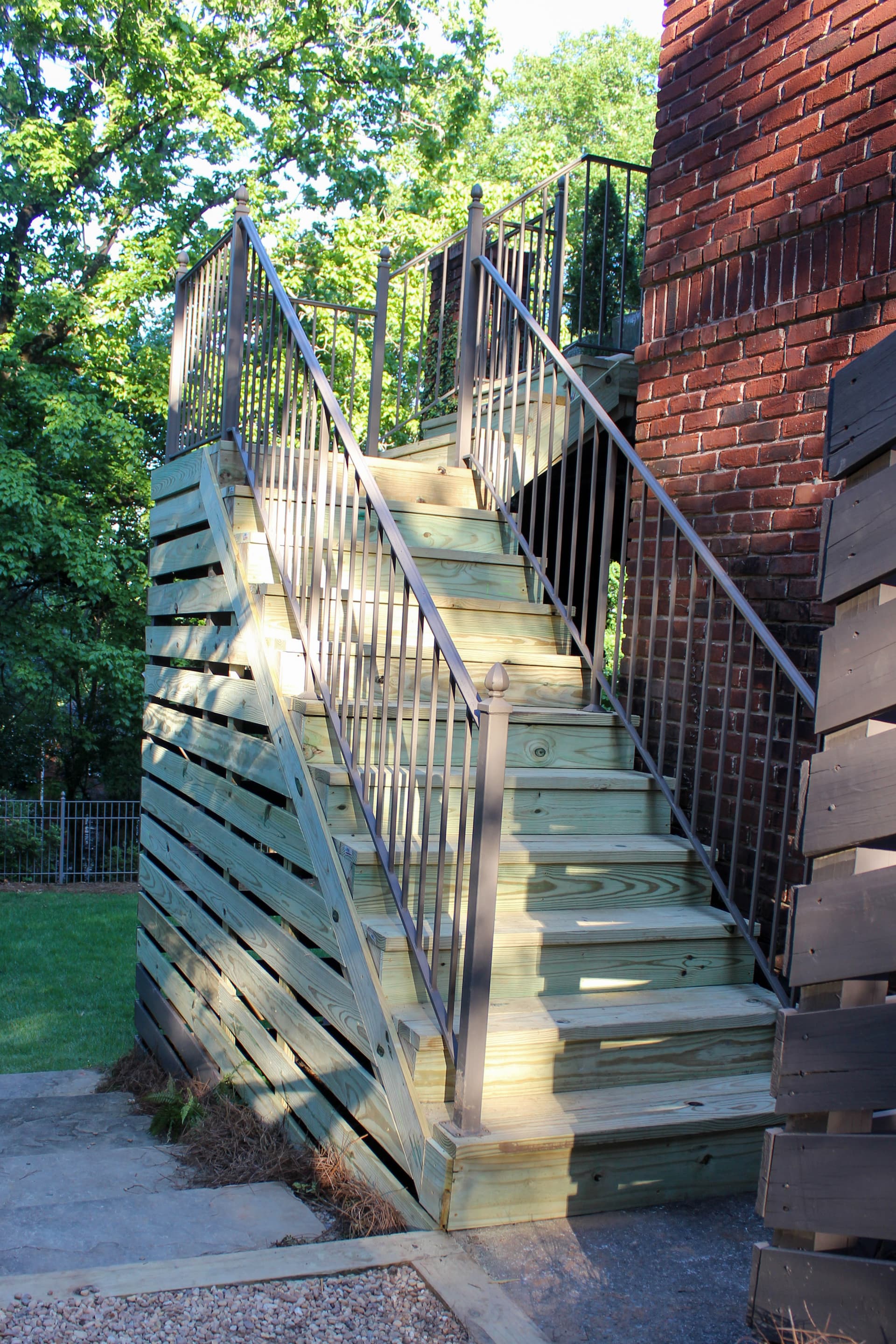 Gallery photos for Rotted Outdoor Steps Replaced With Solid Custom Stairs: Image #2